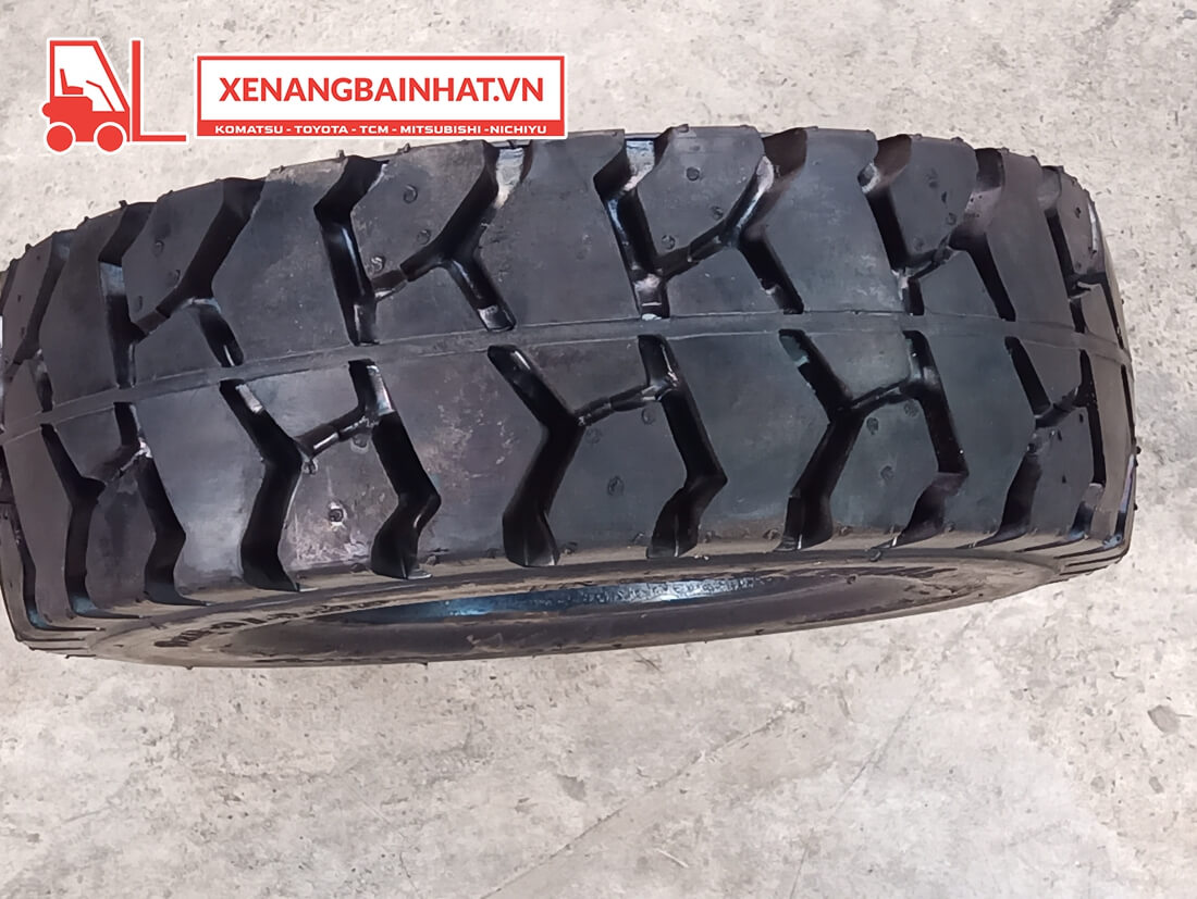 Lốp đặc xe nâng 16x6-8